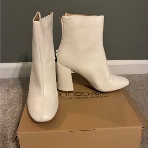 Boohoo Chic White Heeled Boots